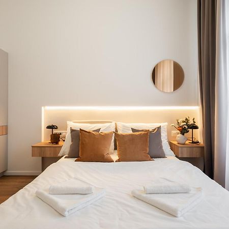You Boutique Suites, Best Location By Bqa Будапеща Екстериор снимка